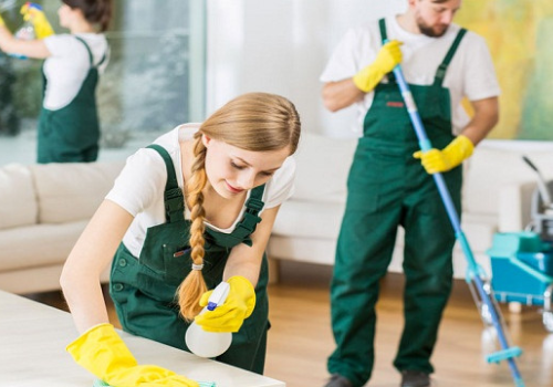 What are industrial cleaning chemicals? Purpose and precautions for use